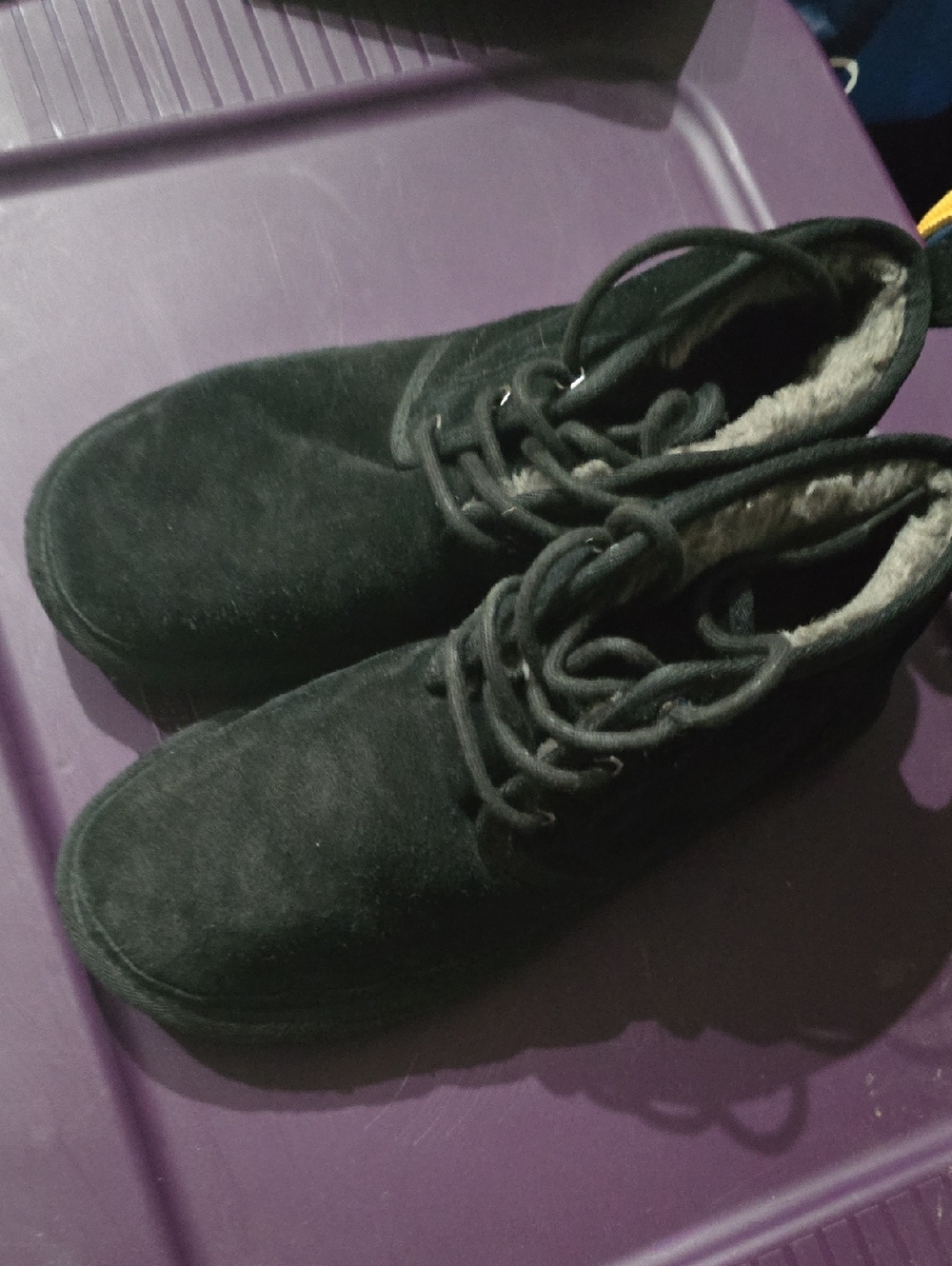 Classic UGG Men's Neumel Boot, Black Lace-up Used Size 9